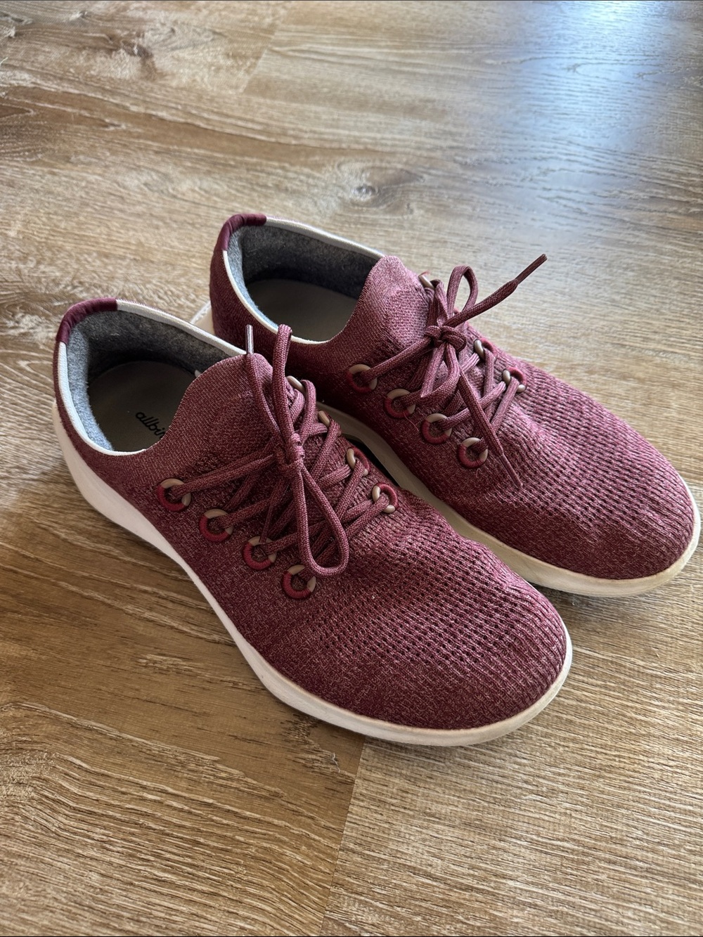 allbirds Men’s Tree Dasher Burgundy Knit Lace-Up Sneakers